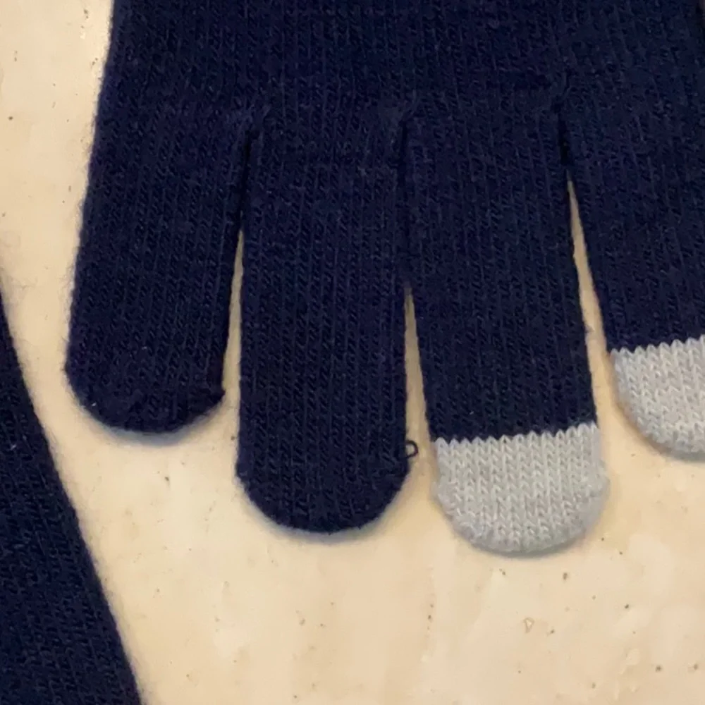 NY Giants Gloves Unisex Knit New York NWOT Logo Season Ticket Holder Blue